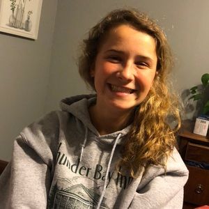 Meet your Posher, Camille